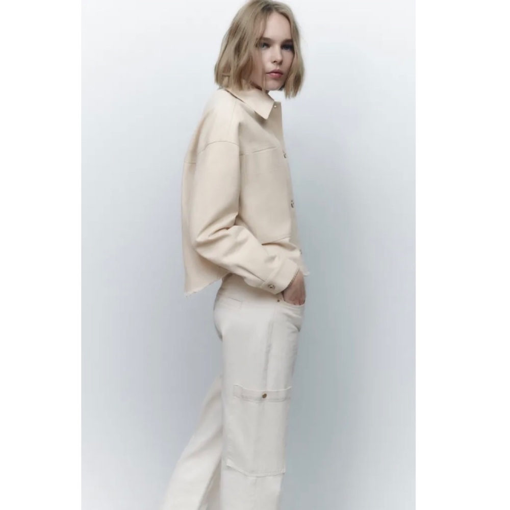 ZARA • Cream Cropped Frayed Hem Denim Jacket, XS - Picture 4 of 16